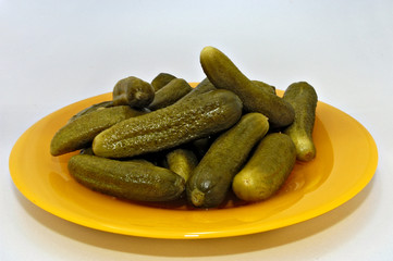 pickled gherkins (young cucumbers)