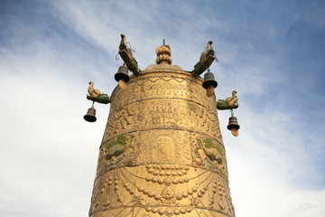 golden bell of buddhism