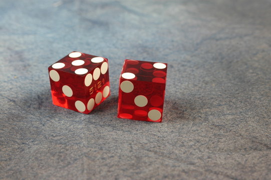 red dice 3