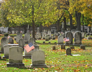 Naklejka premium cemetery in autumn 6