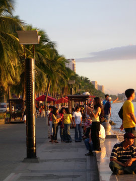 Baywalk, Manila