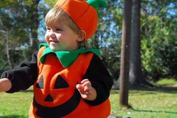 pumpkin face on the run