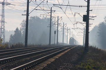 Fototapeta na wymiar mgła i pociąg