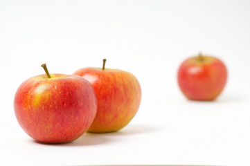 red apples