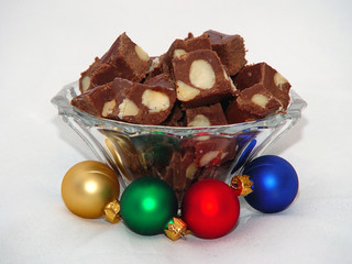 macadamia nut fudge & ornaments