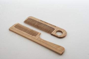 wooden crest  hairbrush 4