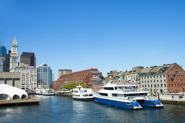 Fototapeta na wymiar cruise ships in Boston, Mass