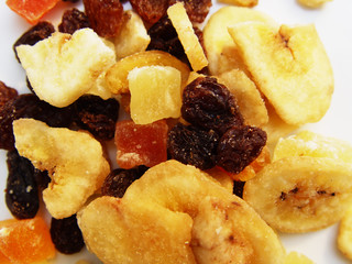 dried mixed fruits