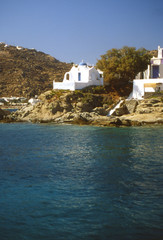 mikonos - chiesa ortodossa dal mare