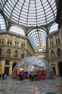 napoli, galleria umberto