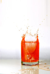 juice splashing