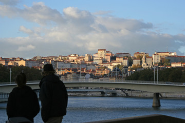 la croix-rousse vue de la saône