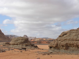 Fototapeta na wymiar désert de pierre