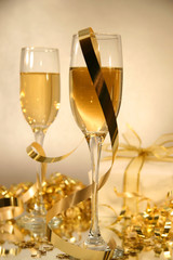 champagne glasses - 1749995
