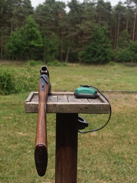 abgelegtes gewehr