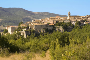 Fototapeta na wymiar village de provence - sault