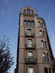 Fototapeta na wymiar tall slim office building barcelona