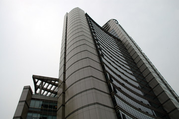 Obraz premium looming skyscrapers