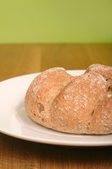 brown wholemeal breadcake