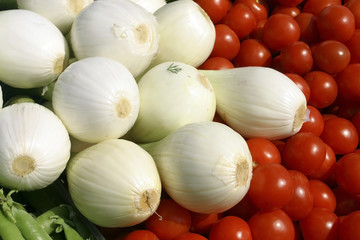 onions and tomatos