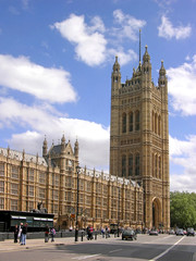 Fototapeta na wymiar houses of parliament in london