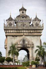 Fototapeta premium triumphbogen in vientiane, laos