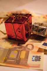 present and money 1