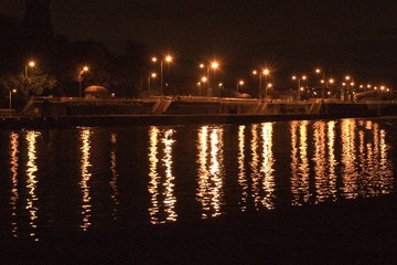 Fototapeta na wymiar locks at night