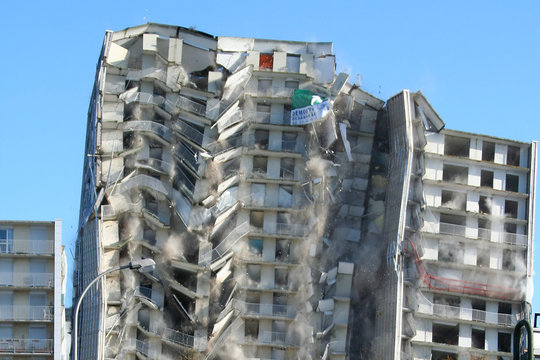 destruction d'un immeuble