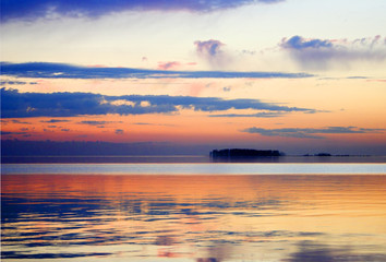Obraz premium beautiful summer sunset