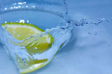 lemon splashing