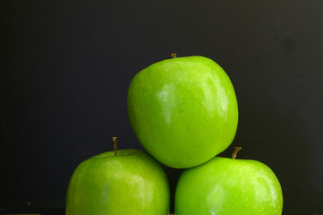 green apples
