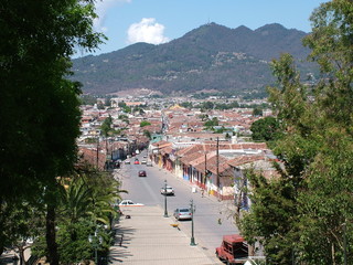 montagne vue de l'autre cot&eacute; de san cristobal