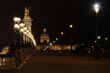 Papier Peint photo Pont Alexandre III pont alexandre iii et hotel des invalides la nuit