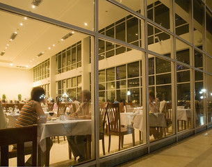 the people sitting in restaurant