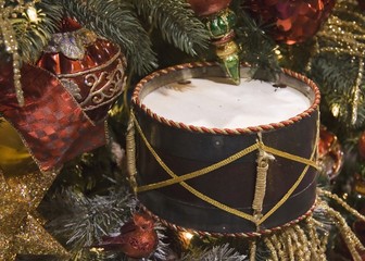 little drum ornament