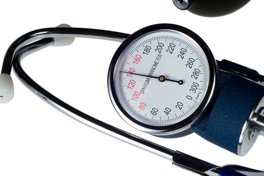 sphygmomanometer with stethoscope