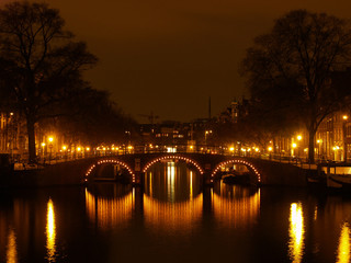 canals of amsterdam by night