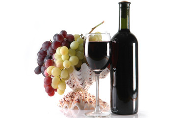 Fototapeta premium different grapes and glass of wine on whie