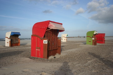 roter strandkorb