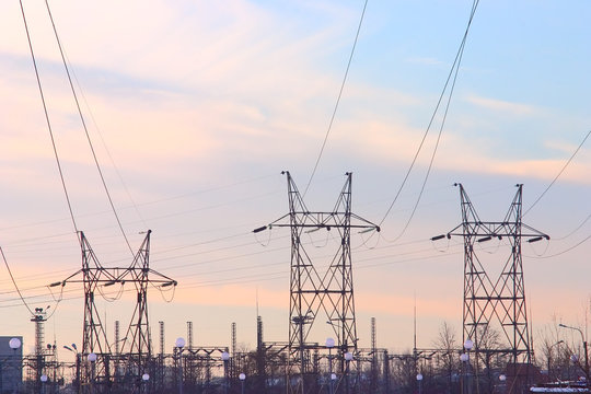 three h-frame supports