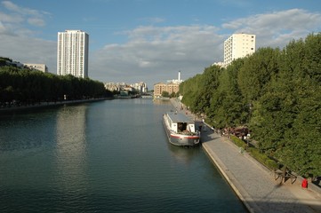 le bassin de la villette