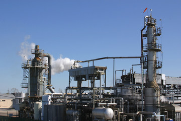 Fototapeta na wymiar rafinerii ropy naftowej