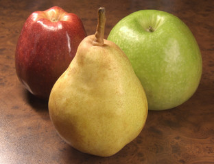 greater, ripe two apples and pear.