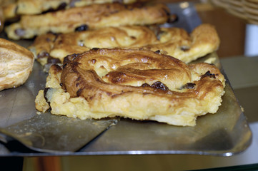 pain au raisins