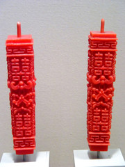 the ancient marriage uses red candle in china