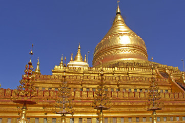 Fototapeta premium myanmar, bagan: shwezigon pagoda