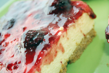 cheesecake slices with
