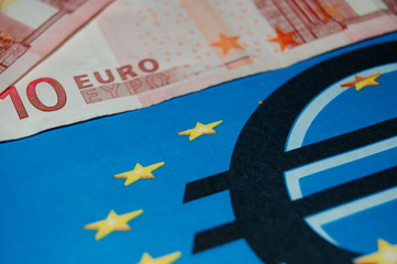 eurozeichen und das geld