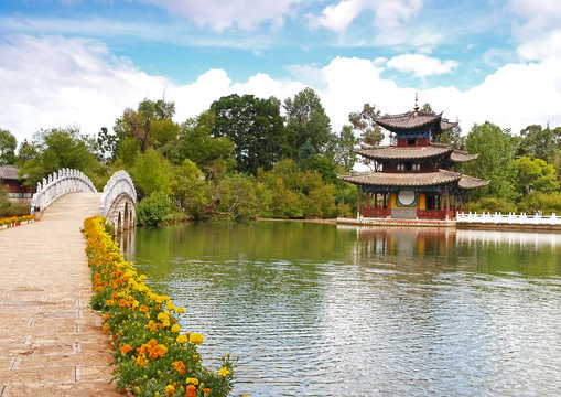 Fototapeta a scenery park in lijiang china